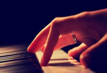 皇马劲败瓦伦西亚，警惕欧国联扼杀之危